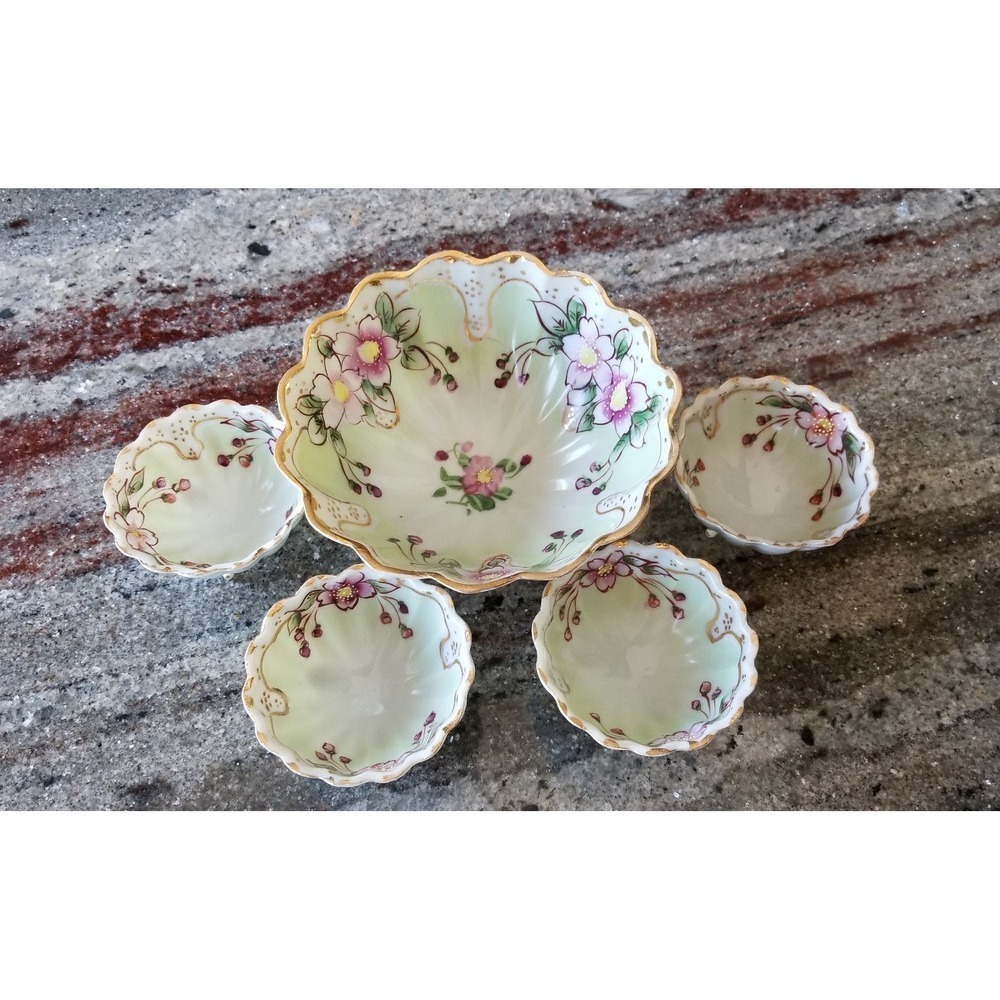 Antique Hand Painted Nippon Porcelain Footed Berry Bowl Set of 5 Pieces